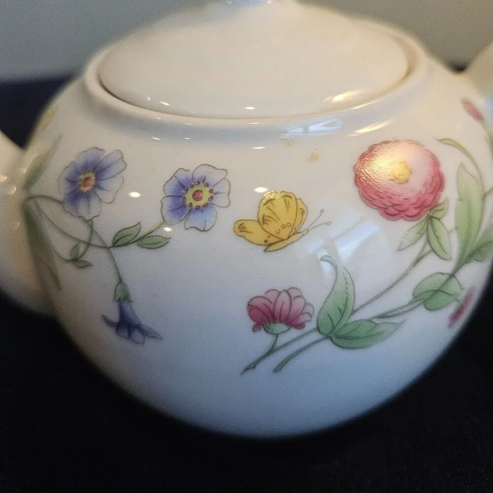 TEAPOT, VINTAGE BIA CORDON BLEU INTERNATIONAL
